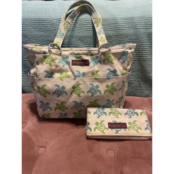 Bungalow 360 Sea Turtle Canvas Purse Tote Shoulder Bag Wallet Set Peace Sign - Picture 1 of 9